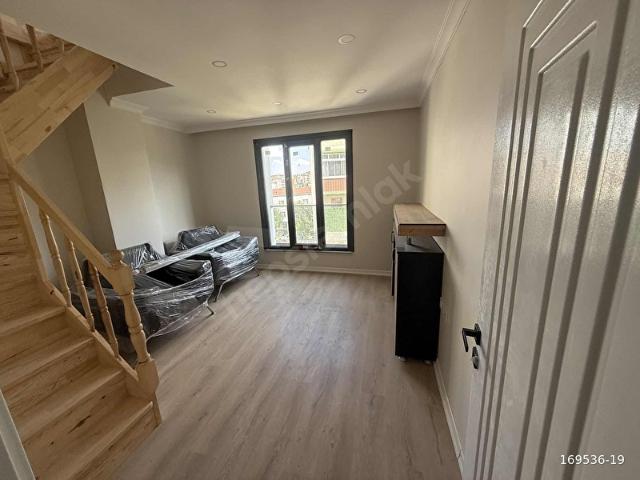 AKINLAR İNŞAAT TAN SATILIK 140 M2 2+2 TERS DUBLEKS DAİRE