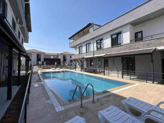Akkum Sahilinde Müstakil Bahçe Kullanımlı,havuzlu Lüks 3+1 Villa