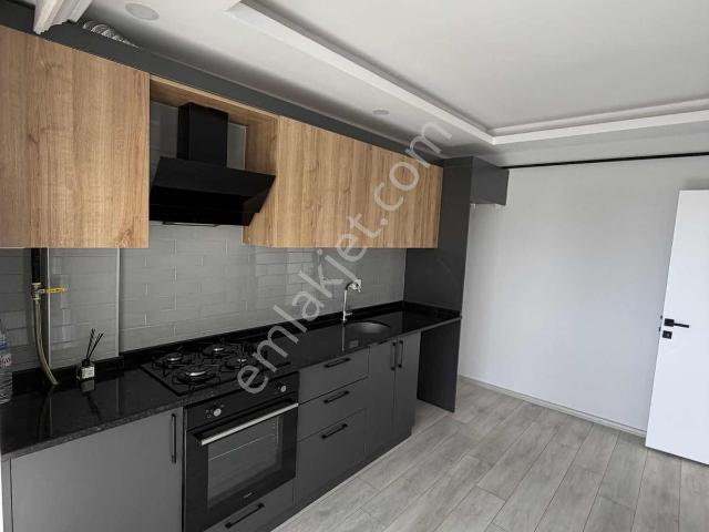 Akkaya İnşaattan Geniş Kullanıslı E.banyolu/k.balkon 2+1