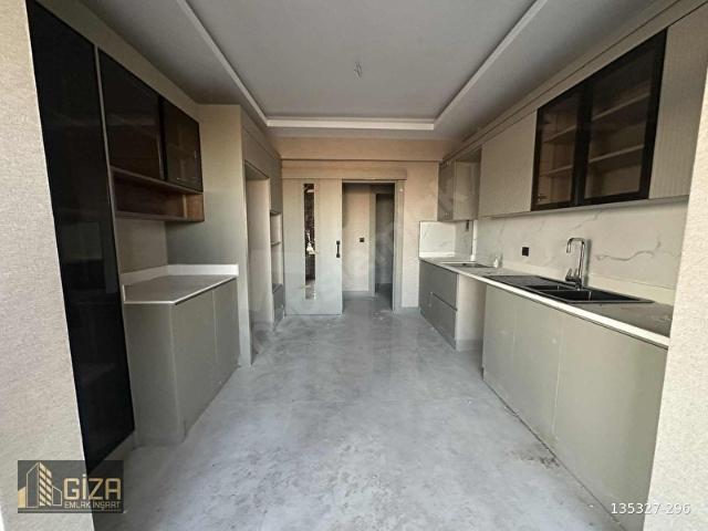 AKKENT'TE 2.5+1 SIFIR ÇEVRE YOLU MANZARALI LÜX DAİRE !