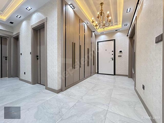AKKENT'TE CEVRE YOLUNA SIFIR 3,5+1 ULTRA LÜKS DAİRELER