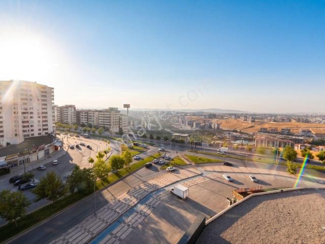 Akkent'te Millet Caminin Civarında Satılık Ultra Lüks 3+1 Daire