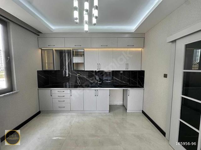 AKKENT'TE MÜKEMMEL KONUMDA ULTRALÜKS 3.5+1 SATILIK DAİRE