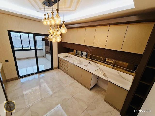 AKKENT'TE MÜKEMMEL KONUMDA ULTRALÜKS 3.5+1 SATILIK DAİRE