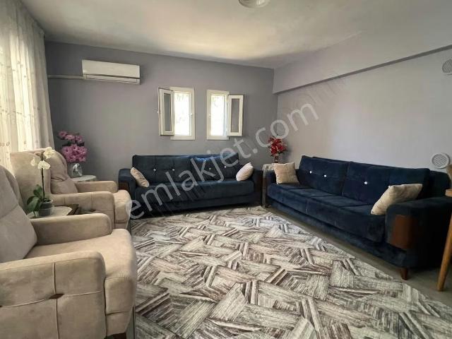 Akkent Sitesi'nde Satılık İçi Komple Yenilenmiş 3+1 Daire