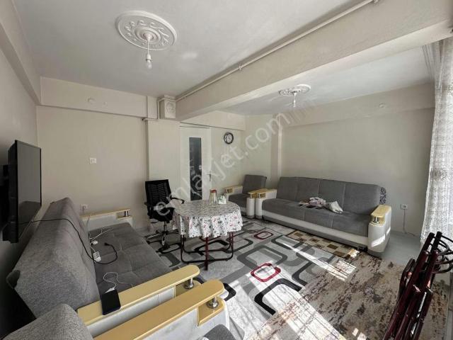 Akkonak Mahallesinde Site İçerisinde Satılık 2+1 Daire