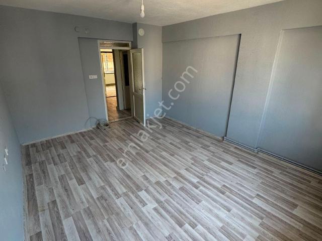 Akkonak Mevkisinde Çift Cephe Satılık 2+1 Daire