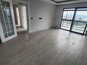 AKPINAR DA CADDE ÜZERİNDE SIFIR BİNADA 3+1 KİRALIK DAİRE