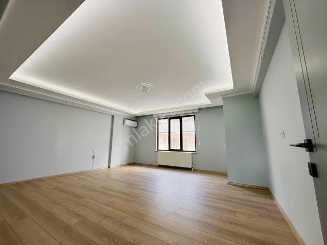 Akram'dan Bağlarbaşında Kiralık Daire