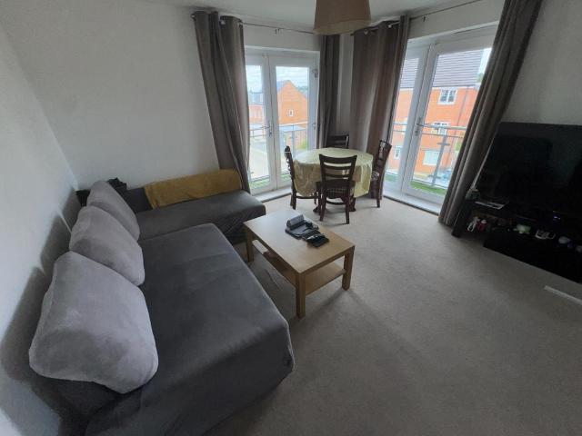Akron Drive, Wolverhampton WV10 2 bed apartment to rent £975 pcm £225 pw