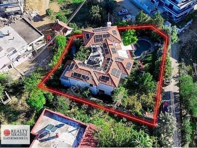 Aksu Macun'da Emsalsiz 8+1 Satılık Villa