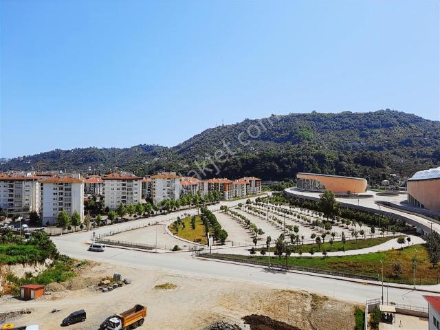 Aksu Malesinde Site İçerisinde Satılık Lüks Daire