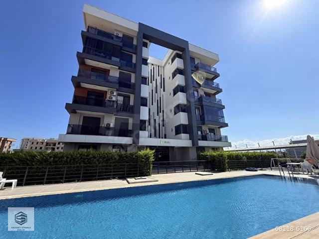Aksu Altıntaş Valens Suit'te 1+1 Sıfır Arakat