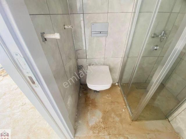 Aksu Güzelyurt’ta Sıfır Yapılı Havuz Manzaralı 1+1 Loft Daire