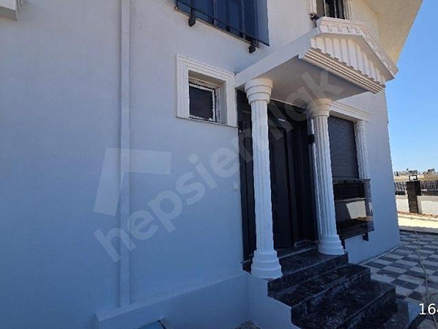 aksu kemerağzı mahallesi 4+1 200m2 villa