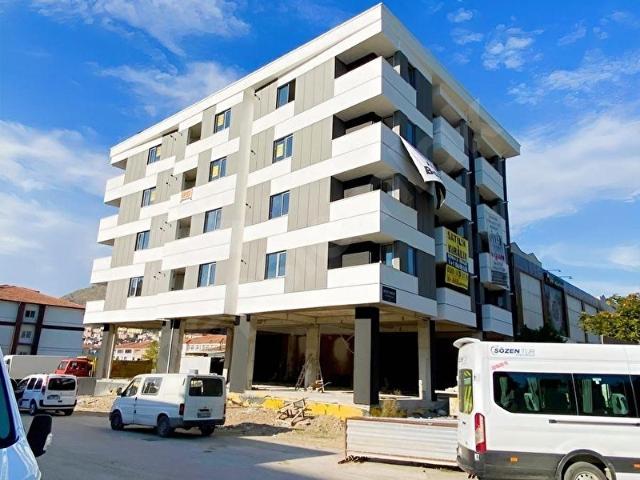 AKS 'DEN HACILAR MEYDANI'NDA KİRALIK EŞYALIEŞYASIZ 1+1 DAİRE