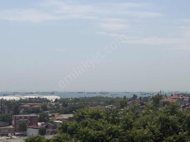 Aksaray Mah.2.5+1 Mazaralı Satılık Daıre