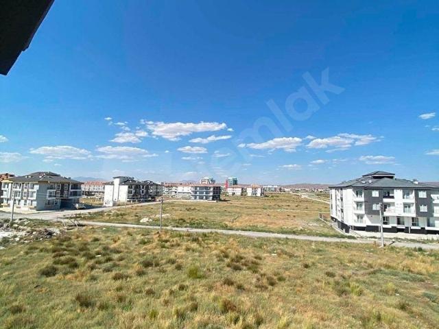 AKSARAY MERKEZ ARATOL İSTİKLAL MAHALLESİN'DE SATILIK 1+1 DAİRE