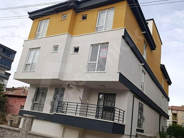 AKSARAY MERKEZ FATİH MAH DE KİRALIK EŞYALI 1+1 DAİREE