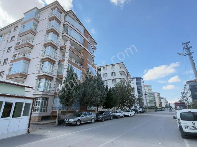 Aksaray Fatih Mahallesi Kiralık 3+1 Geniş Balkonlu Daire