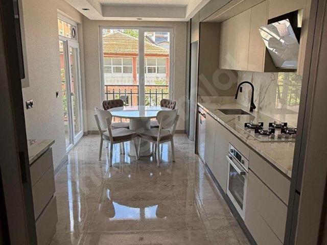 AKSARAY HASSAS MAHALLESİNDE SİTE İÇİ SATILIK LÜKS 3+1 DAİRE