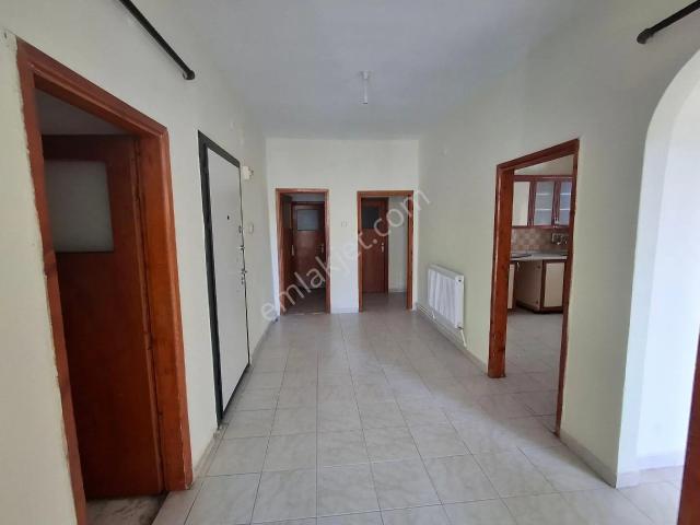 Aksaray Kılıçaslan Mah.merkezkarakol Karşısında Kiralık 2+1 Temiz Daire