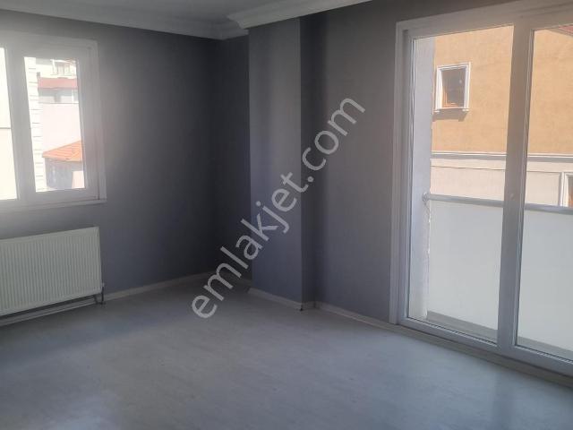 Akse Sapağı Bereket Market Arkası 2+1 Kiralık Daire