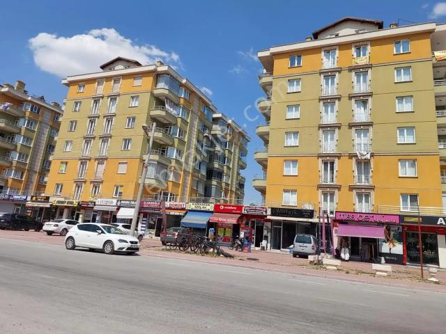 Aksite Konutlarında 3+1 Ara Kat Merkezi Konumda Kiralık Daire