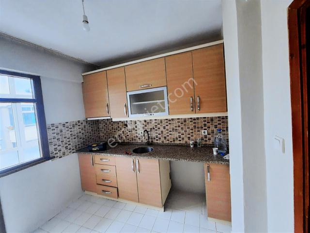 Aksoy'dan Kiralık Reşadiyede 2+1arakat Daıre