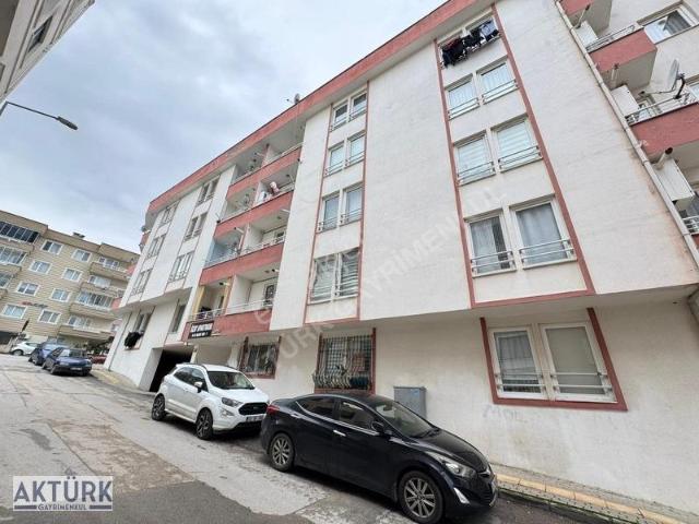 Aktürk Gayrimenkul'den Özay Apartmanında 2+1 Satılık Daire