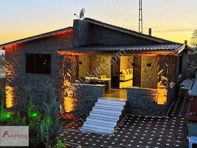 /aktürk Emlak/ Konforlu Lüks Yaşam Müstakil Taş Villa