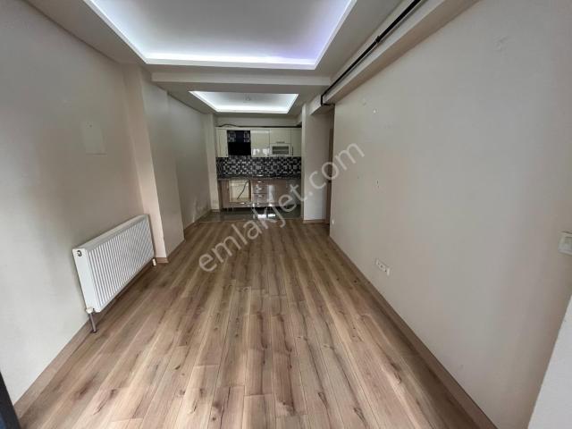 Aktaştan Yeni Bina Marmaraya 3 Dakika 2+1 Otoparklı Daire