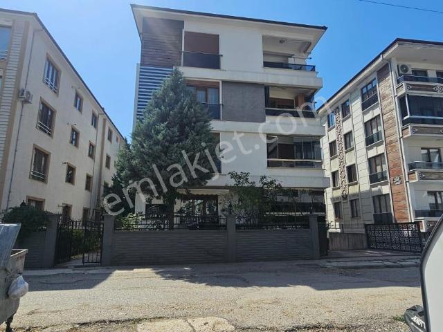 Aktapu'dan Nusrettin Mah.yüsek Giriş Bahçeli Kiralık 2+1 Daire