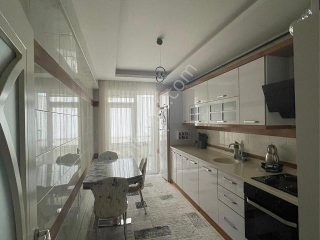 Aktel Gayrimenkulden Selahatin Eyubi Mahallesinde Mete Konakları Yanı Satılık 3+1 Daire