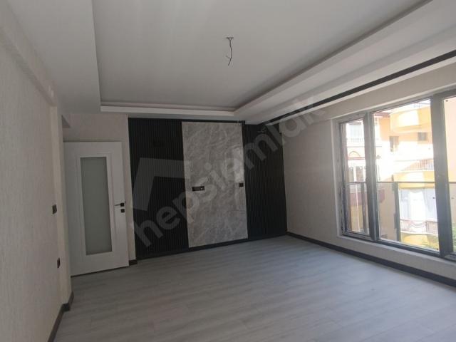 Aktepe merkezde Yeni Binada satılık lüks 3+1 Daire SAVAŞ EMLAK