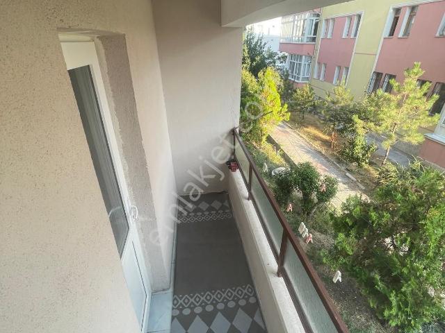 Aktif Emlak’tan Törekent’te 3+1 Bağımsız Yüksek Giriş Kat Konumunda Satılık Daire!