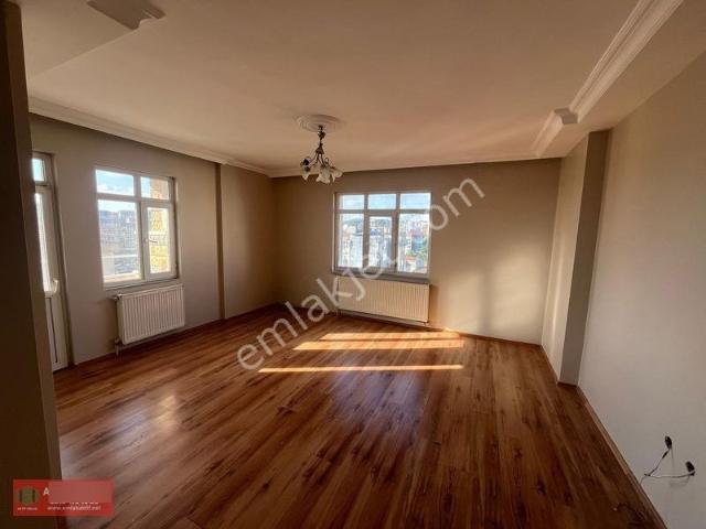 Aktif Emlak'tan U.mumcu'da 3+1 Temiz Kiralık Daire