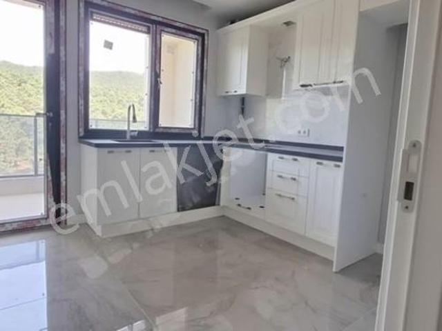 Aktif Emlak'tan U.mumcu'da Manzaralı Sıfır Kiralık 2+1 Daire