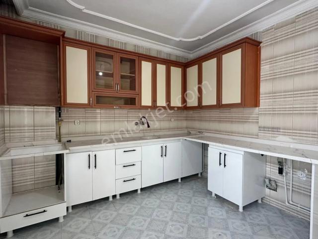 Aktif'ten Toroslar Mah'de Kiralık 3+1 Doğalgazlı Geniş Daire