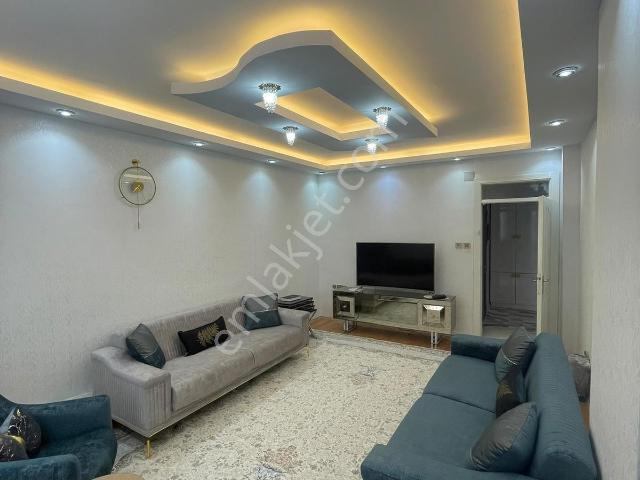 Aktiften Yeditepe'de Bakımlı Masrafsız Geniş Satılık 3+1 Daire