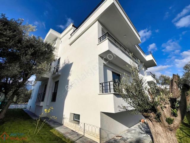 ▓aktif'ten Zeytinli'de Doğa İle İç İçe Modern Tasarımlı 2+1daire
