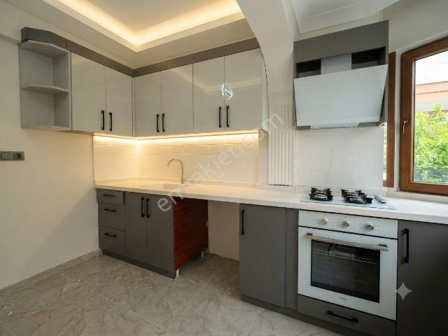 Aktif'ten Akçay Merkez'de Satılık Denize Yakın Arakat Full Yapılı 3+1 Daire