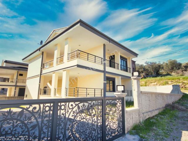 aktif'ten Güre'de Doğa İle İç İçe Müstakil Tadında Modern Tasarımlı Satılık 2+1 Daire
