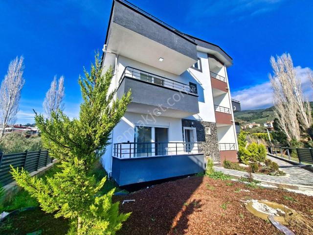 Aktiften Gürede Konfor Ve Lüksü Buluşturan Bahçeli Doğa Manzaralı Sıfır 5+1 Villa