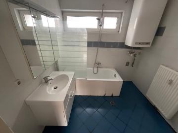 Aktion: die ersten 6 Monate billiger Wohnen! Attraktive 2 Zimmer Wohnung mit Balkon und Tiefgaragenabstellplatz