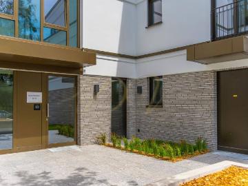 Aktion! Provisionsfrei! Highlight mit großzügigem Garten und separatem Eingang barrierefrei und behindertengerecht