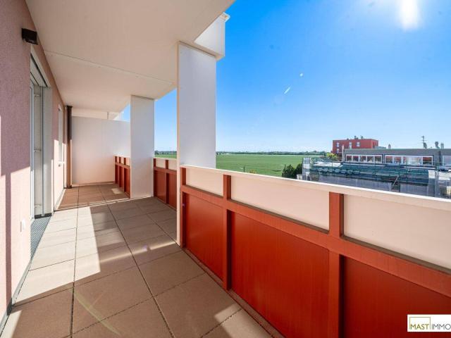 2 Zimmer Wohnung mit über 12 qm Balkon!