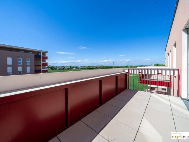 3 Zimmer Wohnung mit rund 8qm Balkon!