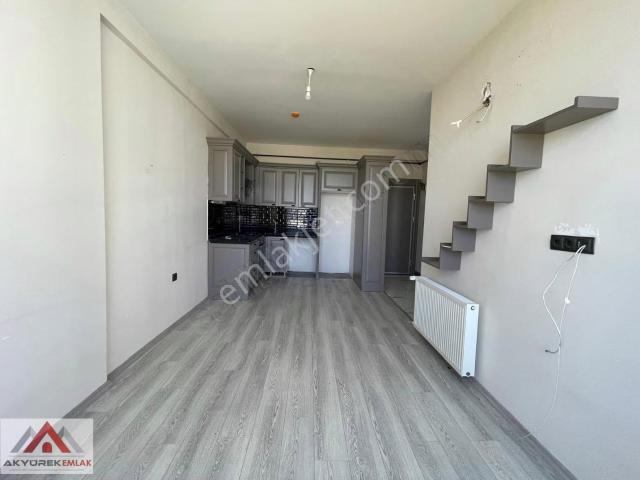Akyürek Emlaktan Merkez Mh. Havuzlu 2+1 Kiralık