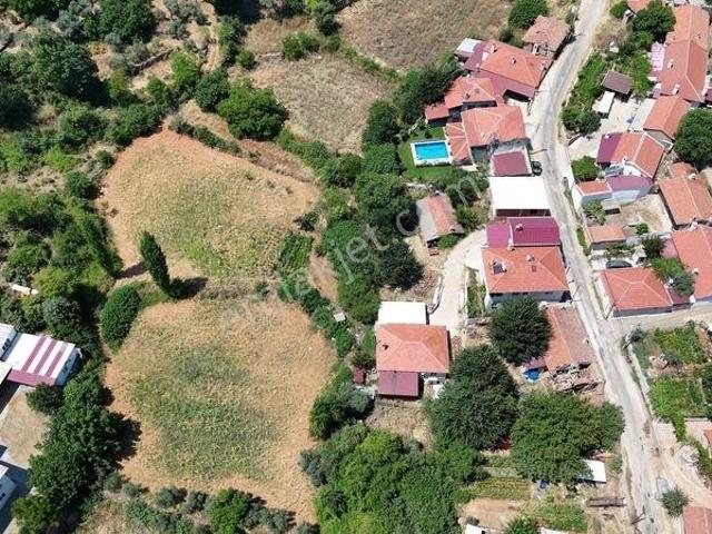 Akyakaya 11 Km Mesafede 333 M² Arsa İçinde Müstakil Köy Yaşamı!